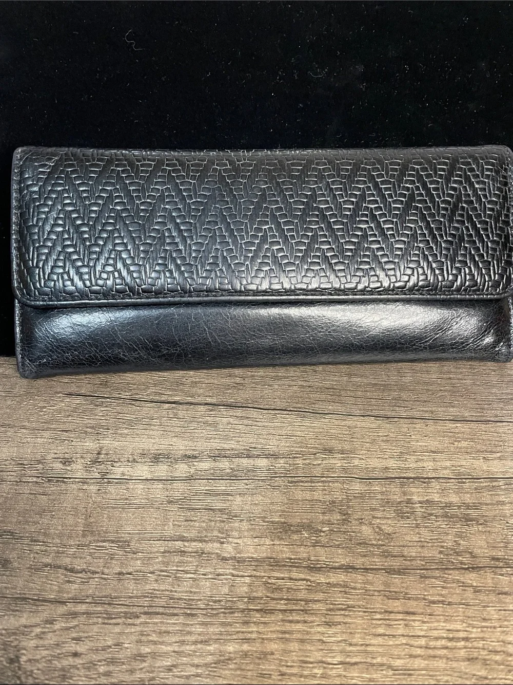 Hobo Classic Black Woven Leather Clutch wallet.